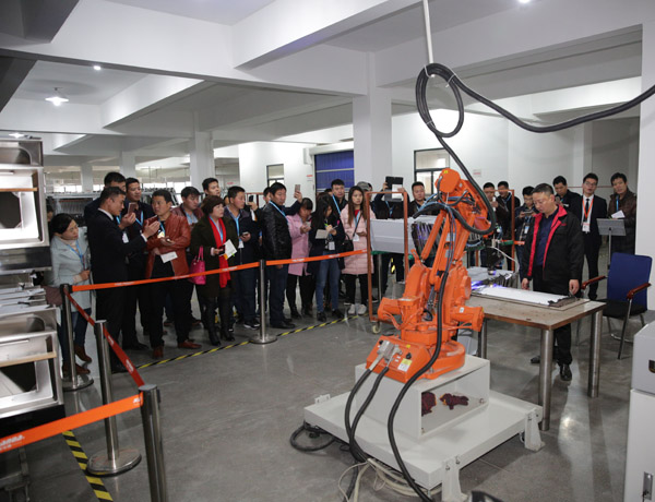 攜手并進，共創共贏——熱烈歡迎科恩陜西經銷商團隊到廠參觀學習