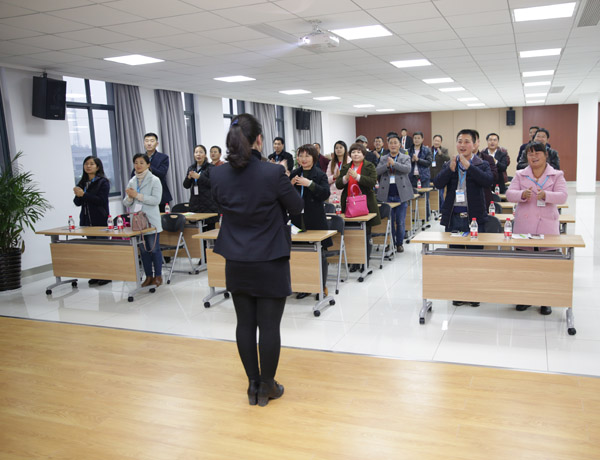 攜手并進，共創共贏——熱烈歡迎科恩陜西經銷商團隊到廠參觀學習